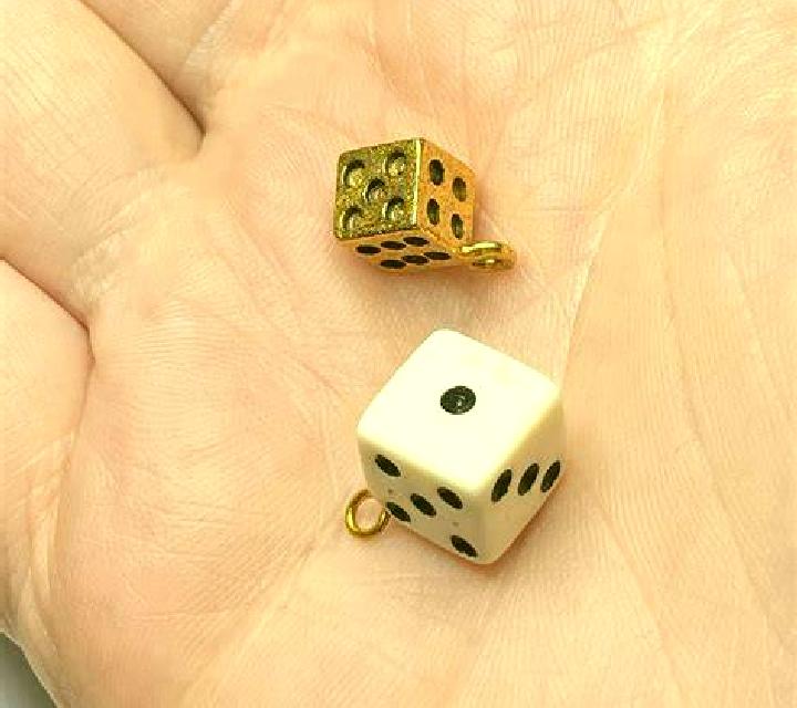 Dice of Charms slot